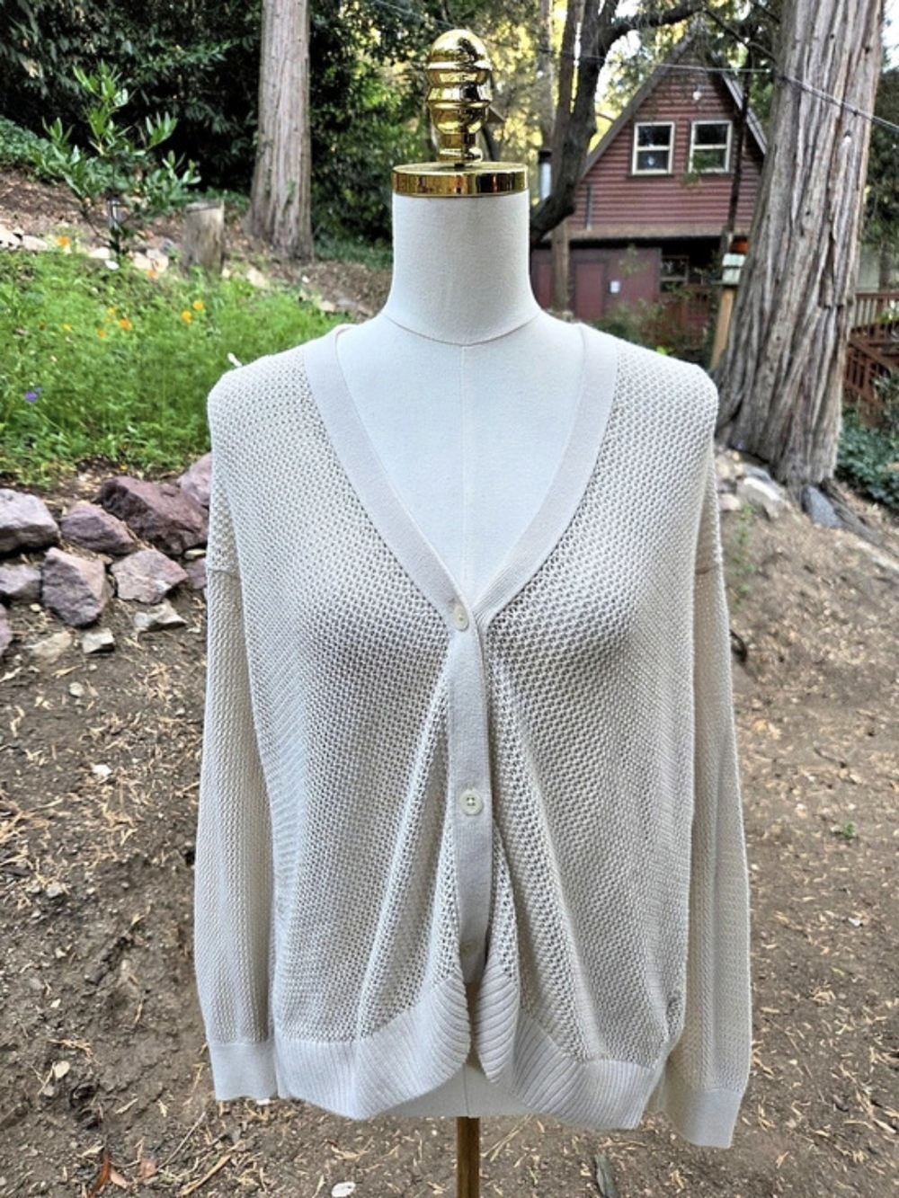 Uniqlo Mesh Ivory V-Neck Cardigan Size XL